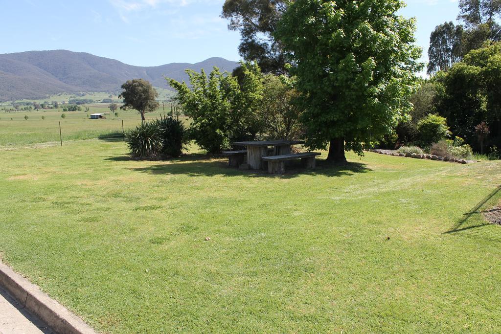 Corryong Mountain View Motel المظهر الخارجي الصورة