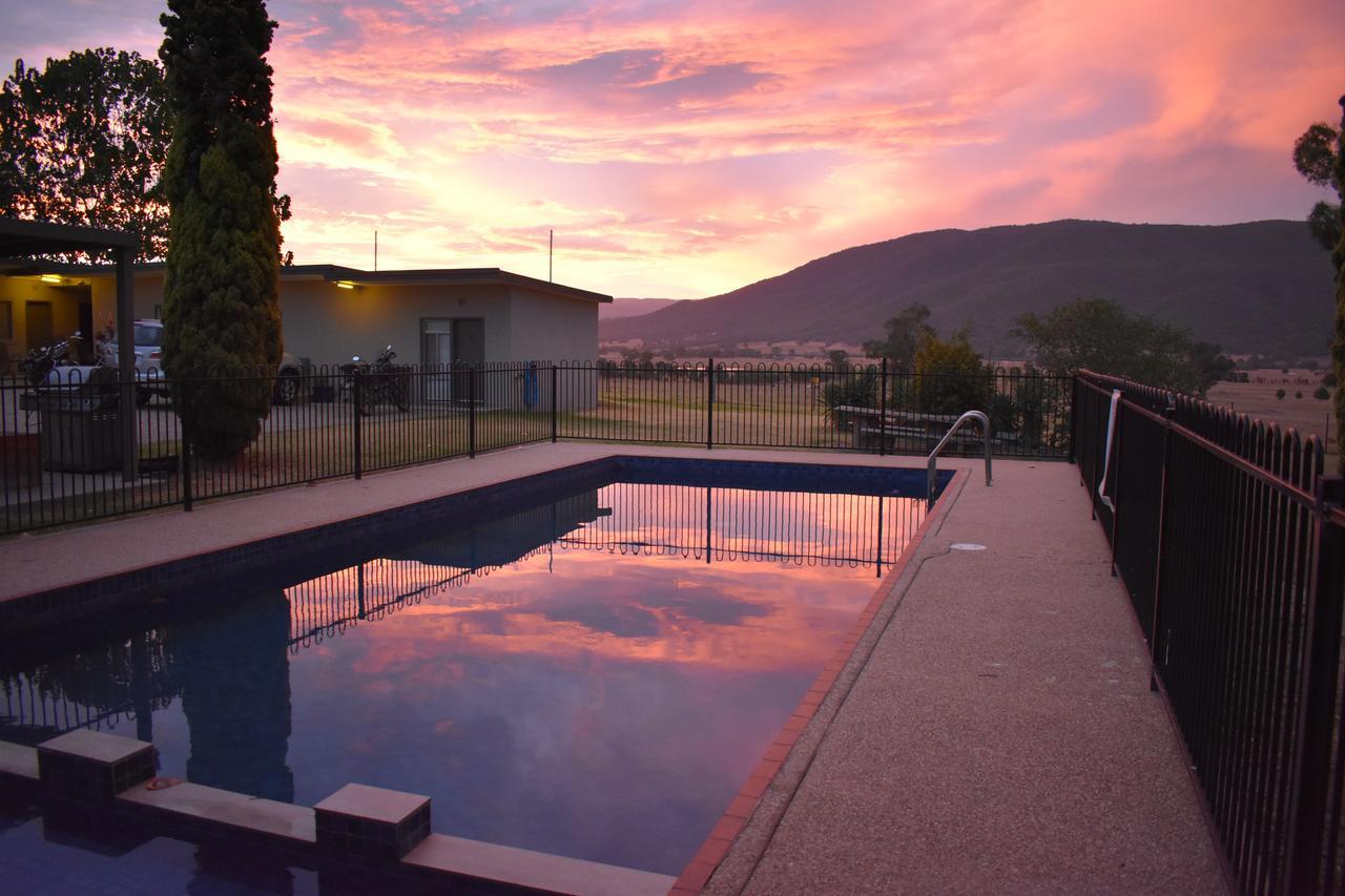Corryong Mountain View Motel المظهر الخارجي الصورة