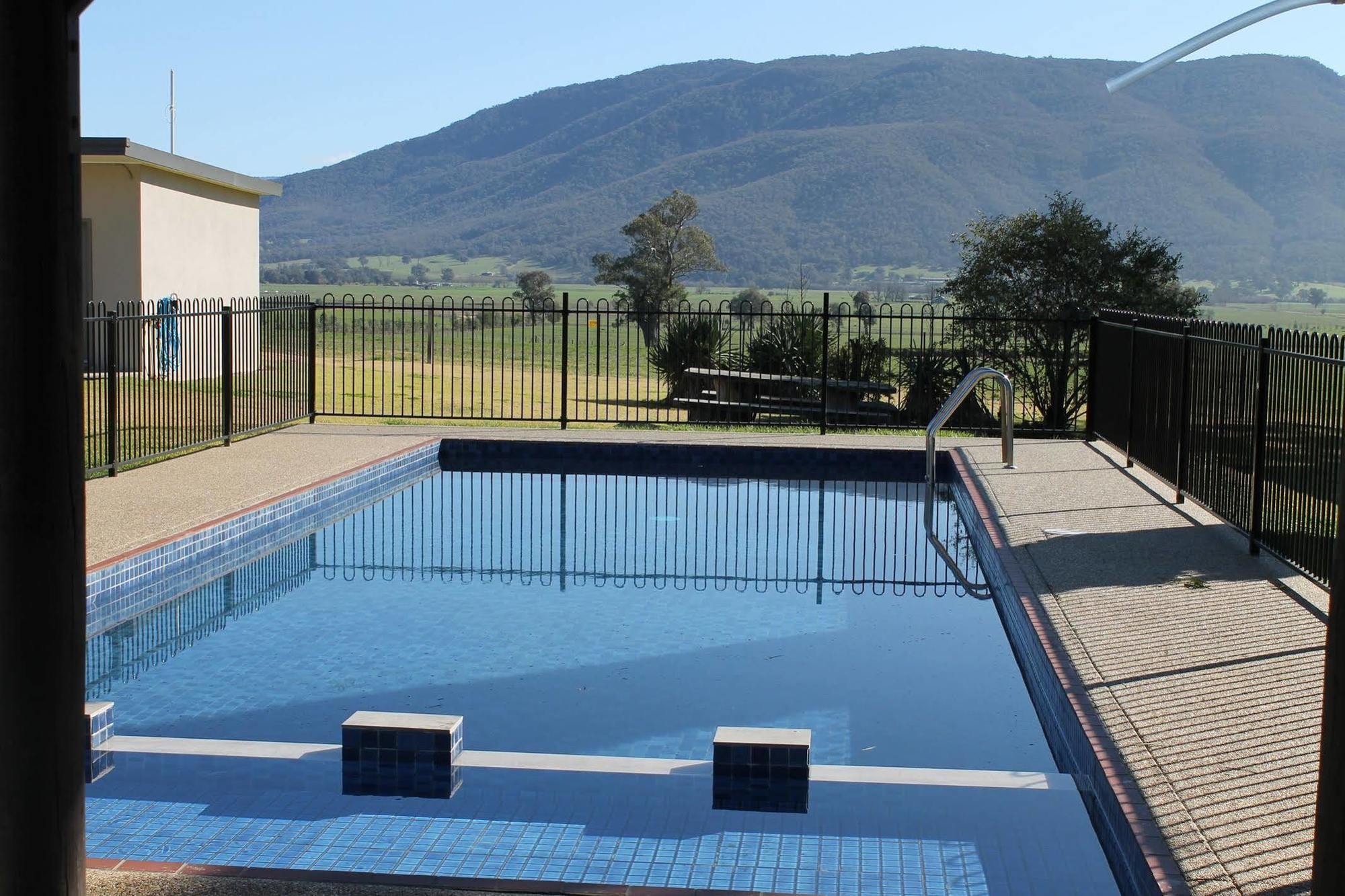 Corryong Mountain View Motel المظهر الخارجي الصورة