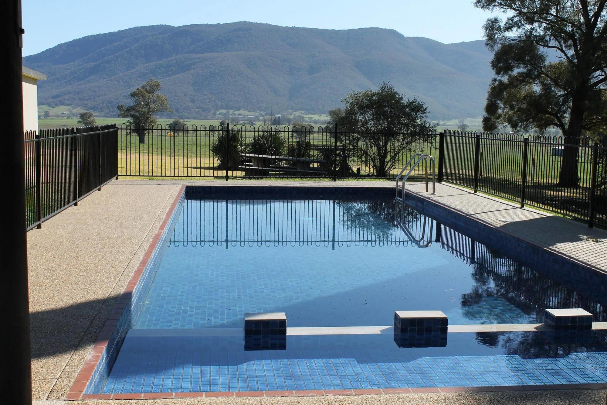 Corryong Mountain View Motel المظهر الخارجي الصورة