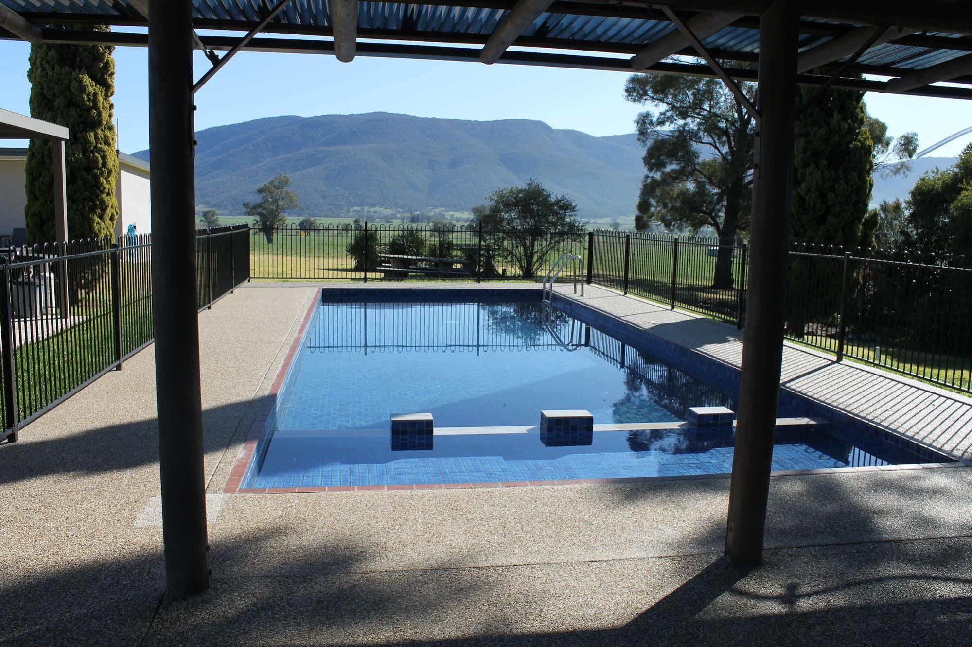 Corryong Mountain View Motel المظهر الخارجي الصورة